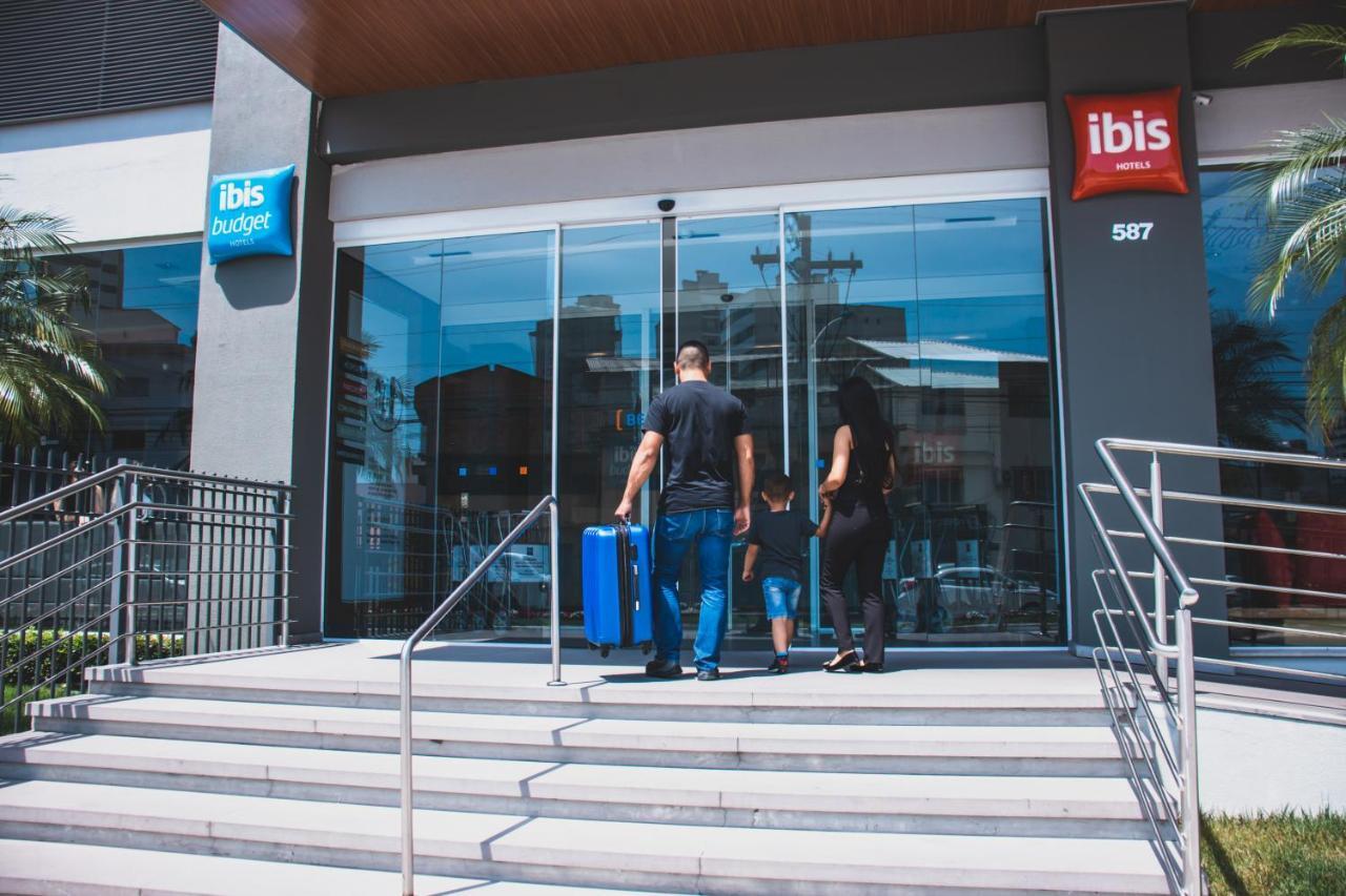 Ibis Budget Navegantes Itajaí エクステリア 写真